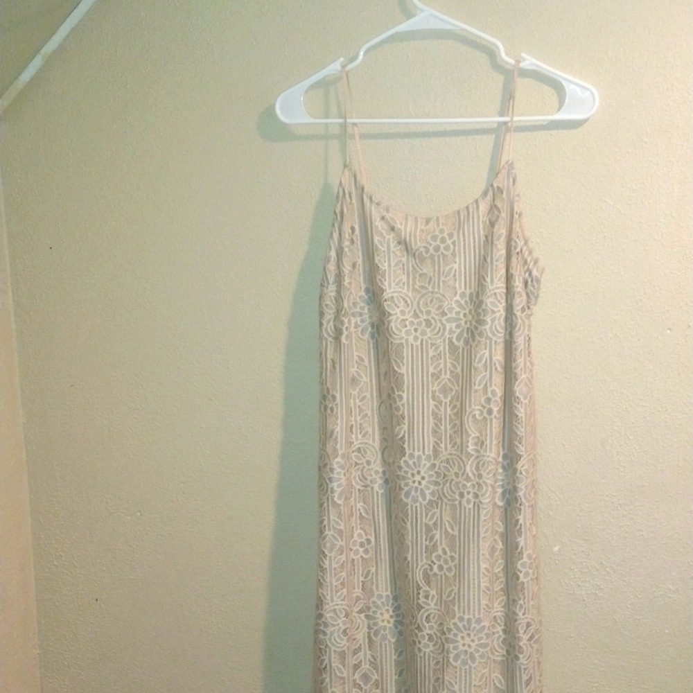Boho Lace Gray and Cream Midi eri + ali Anthropologie Dress XS